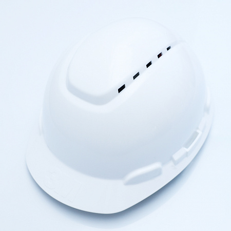 Каска защитная модель H-700N-VI, с вентиляцией. Белая. С храповиком